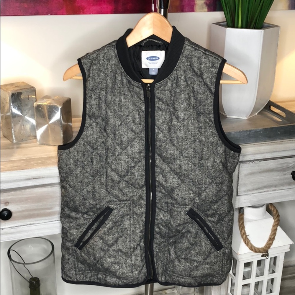 Old Navy Puffer Vest!